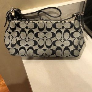 Coach tote purse. Signature C’s